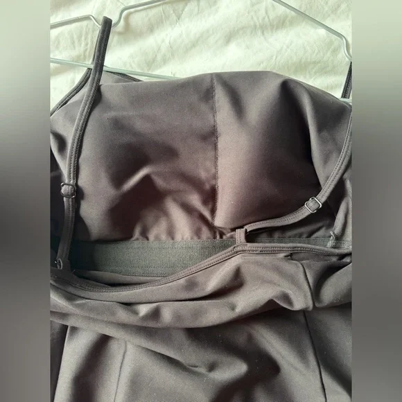 Athletic Dress - Picture 5 of 7